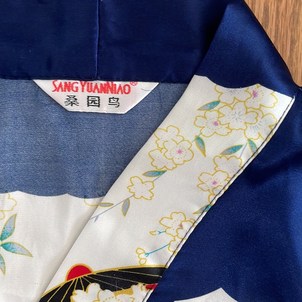 Kimono Robe View 3